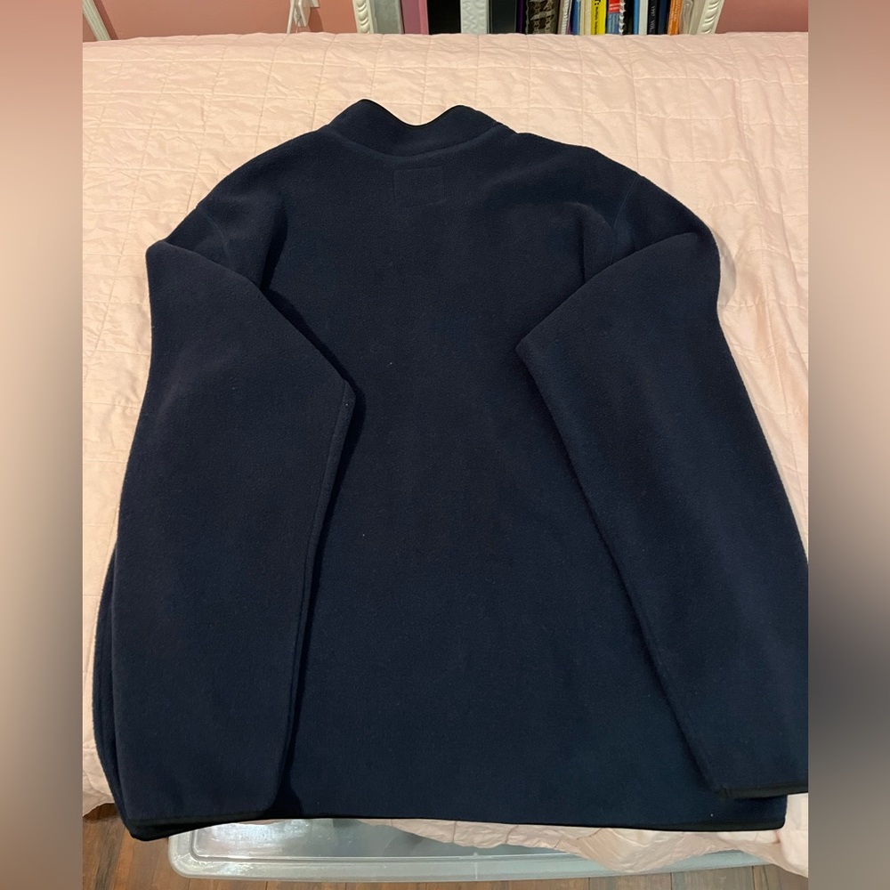 Old Navy- Used Men’s large old navy sweater